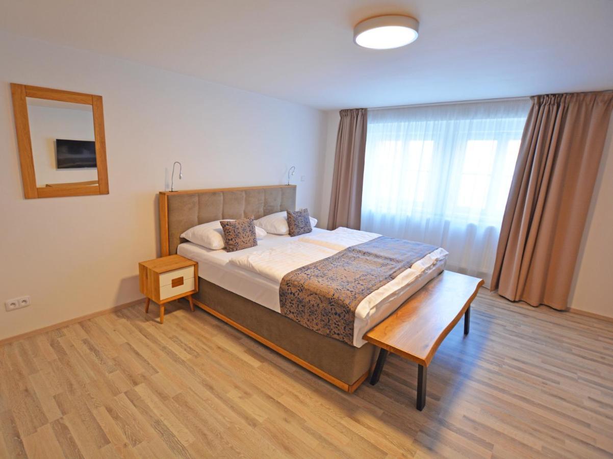 Hotel Karlova Prague - Mostecka 10 St Depandance Esterno foto
