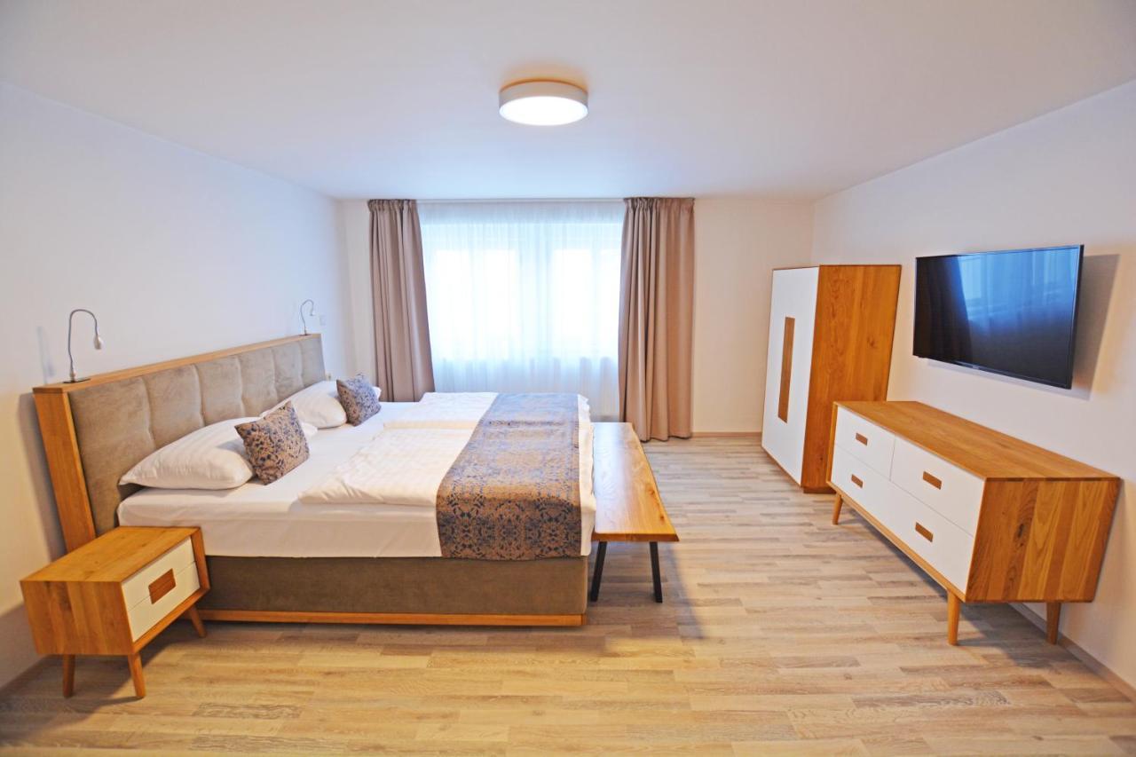 Hotel Karlova Prague - Mostecka 10 St Depandance Esterno foto
